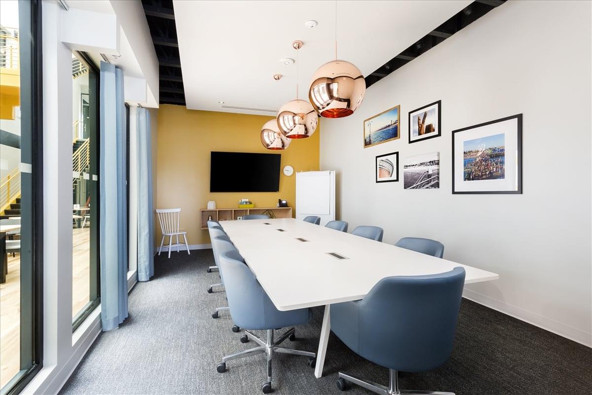 Photo of Office Space on 730 Arizona Ave Santa Monica 