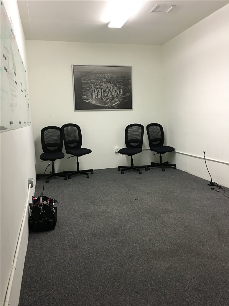 8252 1/2 Santa Monica Blvd Office Images