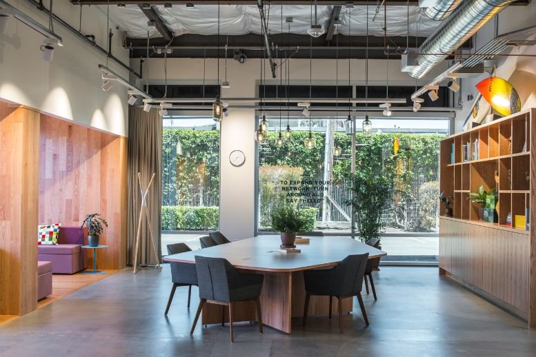 1919 McKinney Ave available for companies in Dallas