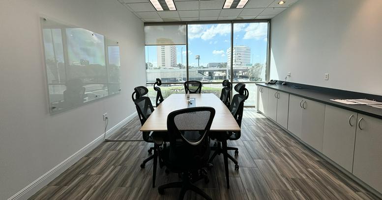 Centennial Bank Building, 3902 Henderson Blvd Office for Rent in Tampa 