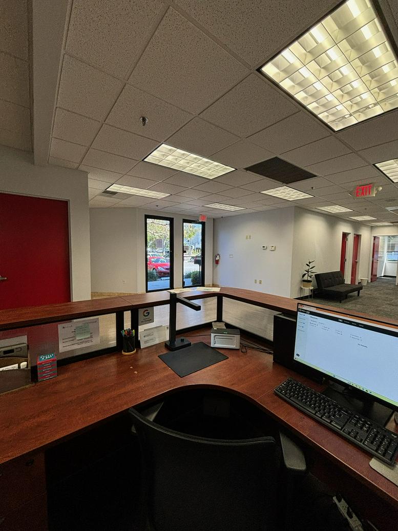 Photo of Office Space on Centennial Bank Building, 3902 Henderson Blvd Tampa 