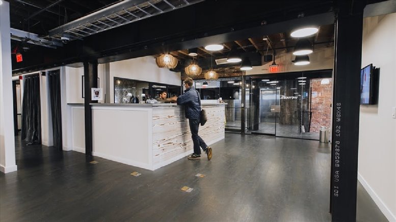 718 7th St NW Office Images