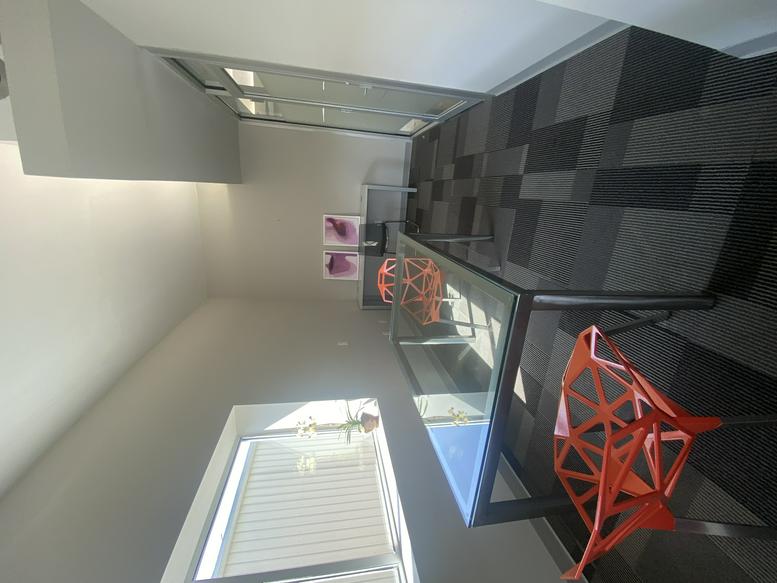2525 Robinhood Street Office Images