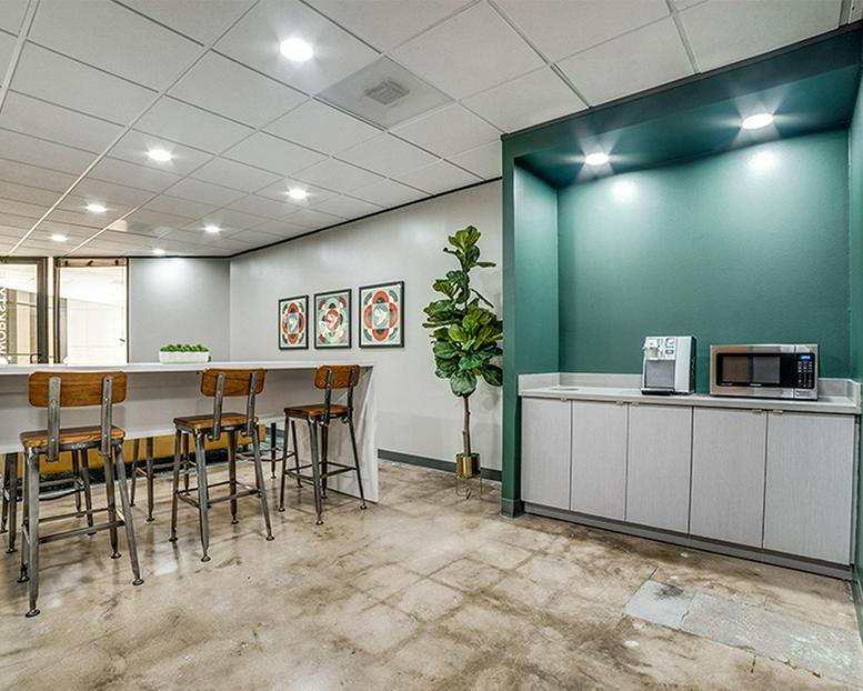 Northwest Central, 5600 NW Central Dr, Fairbanks / Northwest Crossing Office Space - Houston