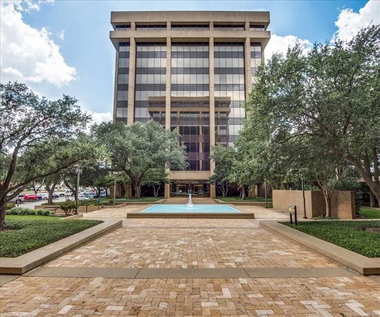 Carillon Towers available for companies in North Dallas