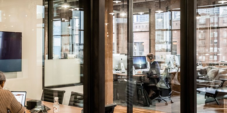 320 W Ohio St, River North Office Images