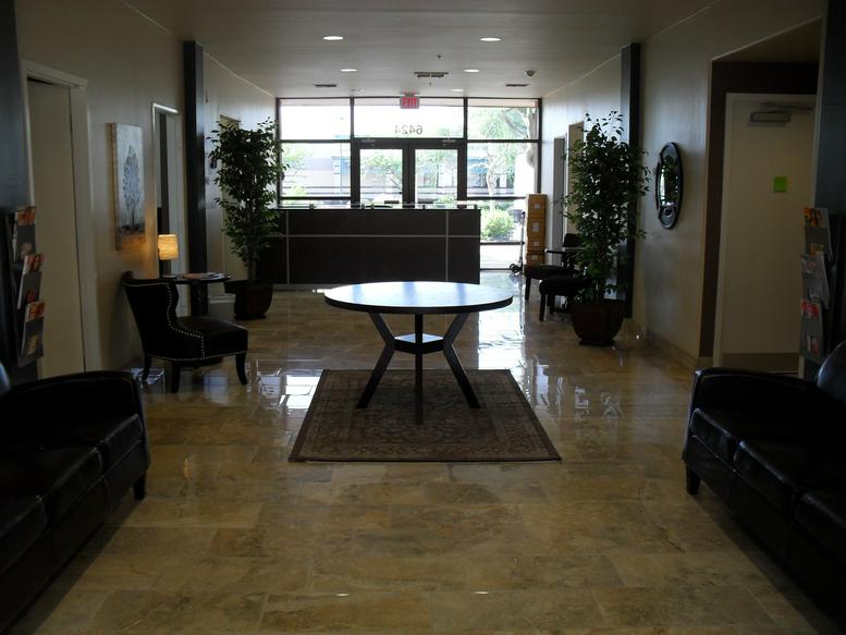6424 East Greenway Parkway, #100 Office Images
