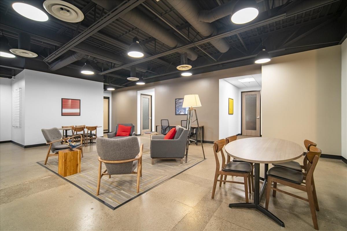 This is a photo of the office space available to rent on The Peak @ 7301, 7301 N 16th St