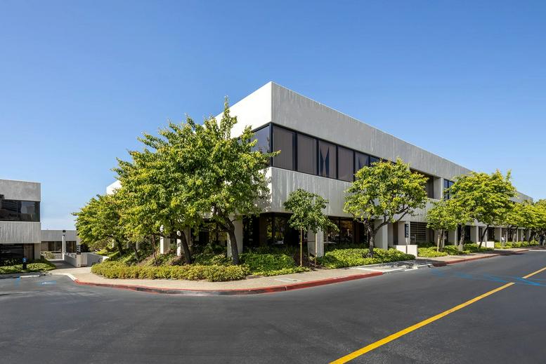 Gateway Plaza, 120 Newport Center Dr Office Space - Newport Beach