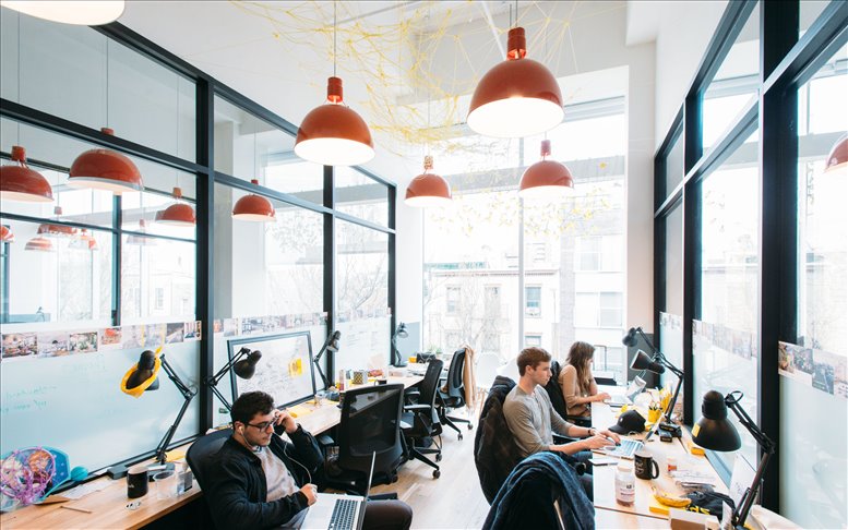 Chase Tower, 221 W 6th Street Office Images