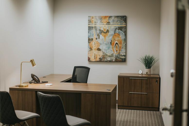 Regency Plaza, 3710 Rawlins St, 14th Fl, Oak Lawn Office Space - Dallas