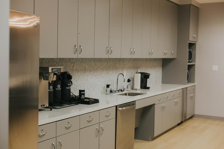 Photo of Office Space available to rent on Riverside Commons, 5000 Riverside Dr, Bldg 6, Las Colinas, Irving