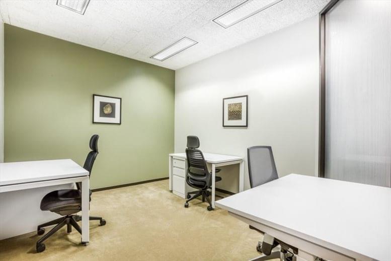 125 South Wacker Drive Office Images