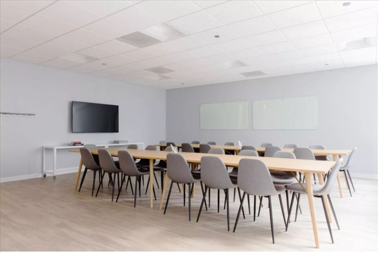 645 N Michigan Ave, Magnificent Mile Office Images