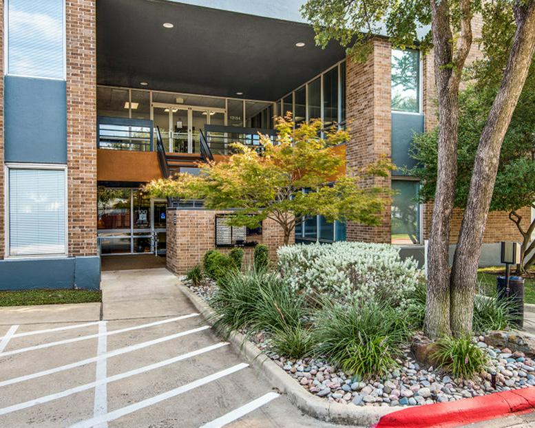 Office for Rent on Cambridge Office Park, 13154 Coit Road North Dallas 