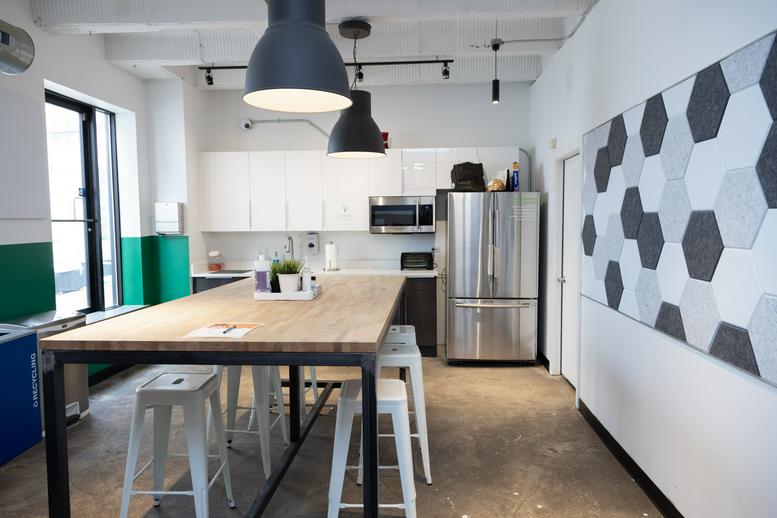 1212 North Ashland Avenue Office for Rent in Chicago 