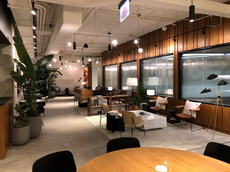 600 W Jackson Blvd Office Images