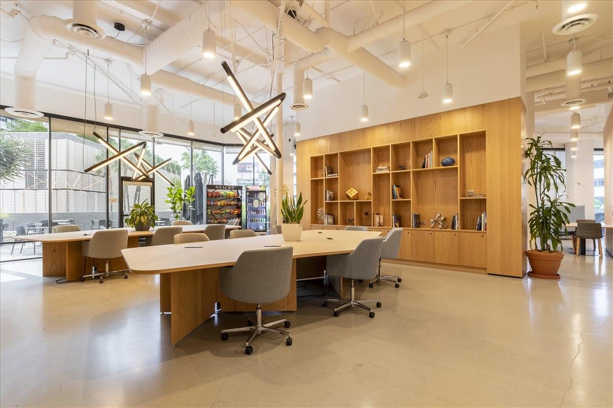 Photo of Office Space on 1800 VINE, 1800 North Vine St Hollywood 