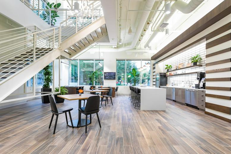 Cumberland Center IV, 3225 Cumberland Blvd SE, Cumberland / Galleria Office Space - Atlanta
