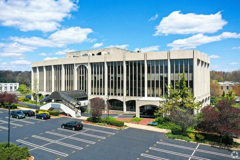 80 W Century Rd Office Space - Paramus