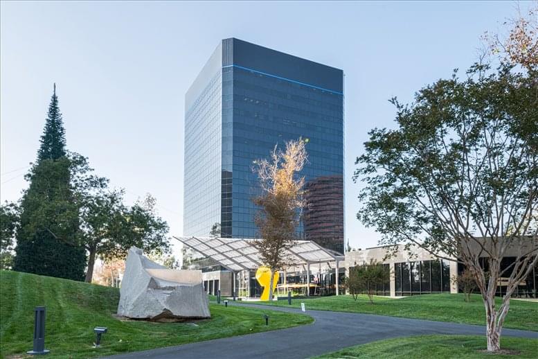 Park Tower available for companies in Costa Mesa