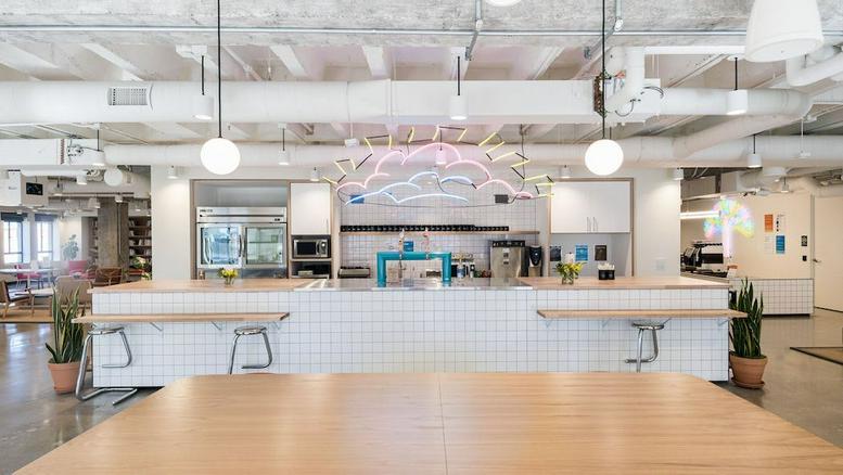 2201 Broadway Office Images