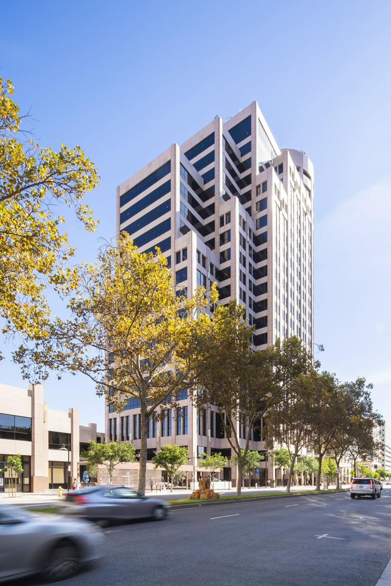 500 @ The Brand, 500 N Brand Blvd, 20th Fl Office for Rent in Glendale 