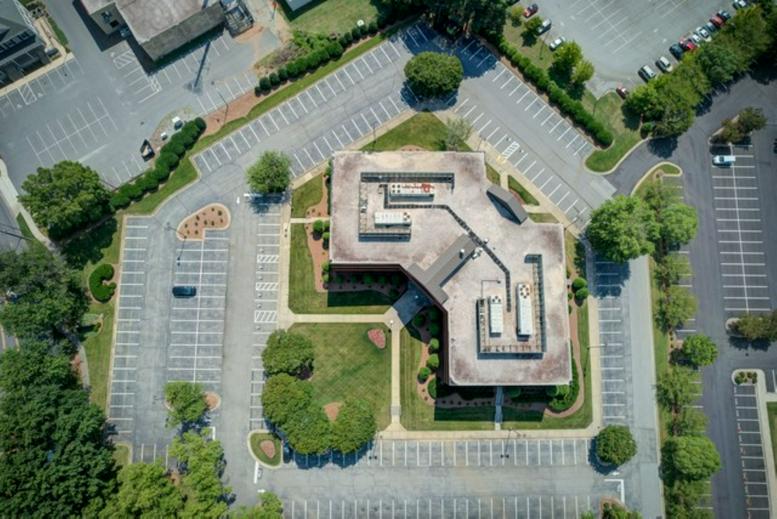 Photo of Office Space on 806 Green Valley Rd, Guilford Hills Greensboro 