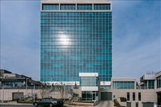 Photo of Office Space on 1 Olympic Pl Towson