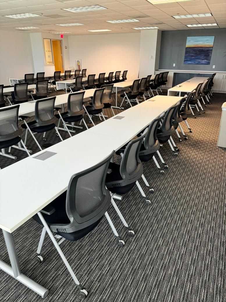 This is a photo of the office space available to rent on Deerfield Corporate Centre, 13010 Morris Rd