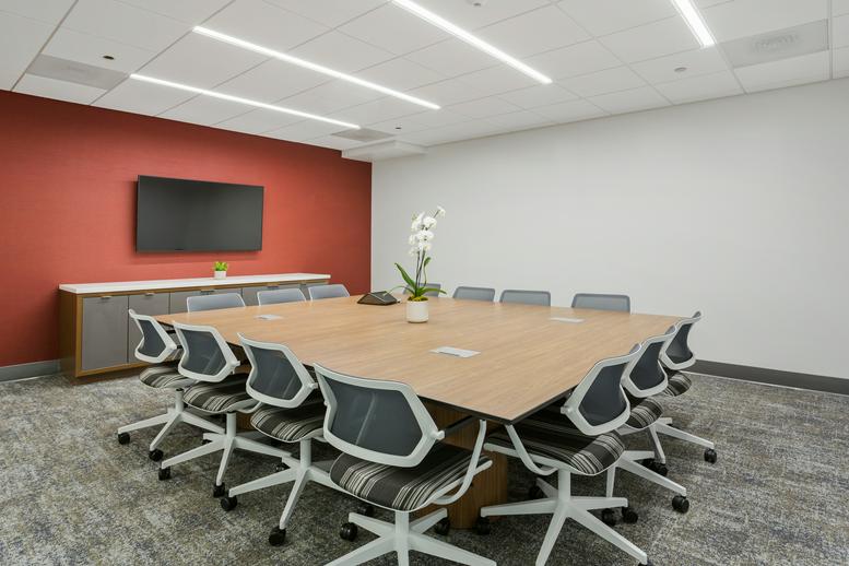 Ronald Reagan Building & International Trade Center, One Woodrow Wilson Plaza, 1300 Pennsylvania Ave NW Office for Rent in Washington DC 
