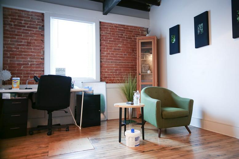 1987 State Street Office Images