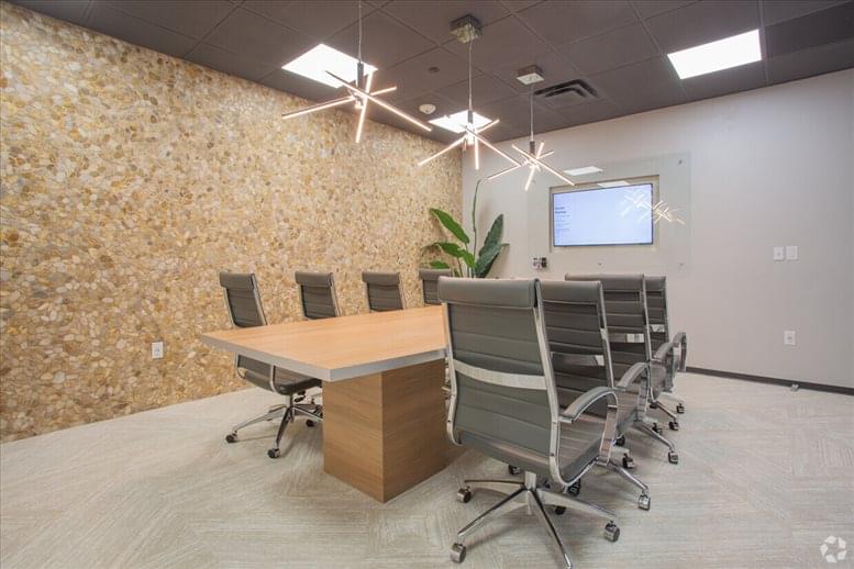 4131 N Central Expy, Oak Lawn Office Images