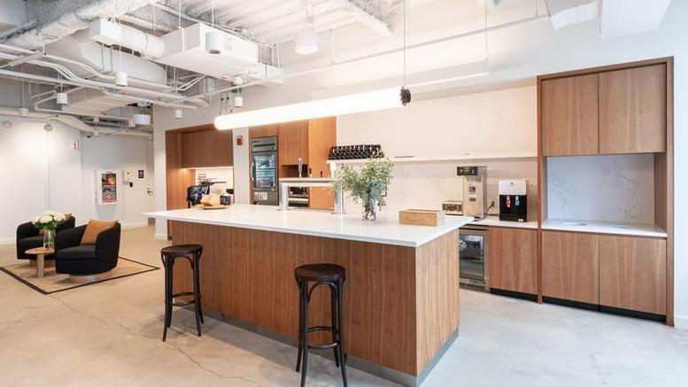 901 North Glebe Road Office Images