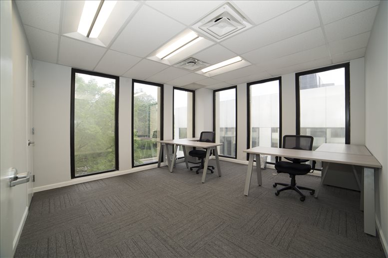 185 Great Neck Rd available for companies in Lake Success