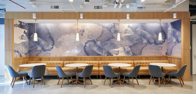 407 North Maple Drive available for companies in Beverly Hills