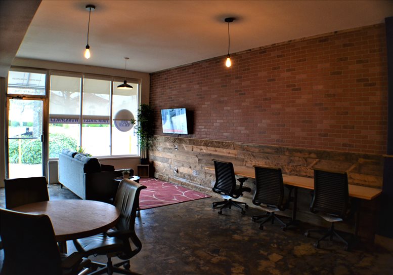 713 Main St available for companies in Garland