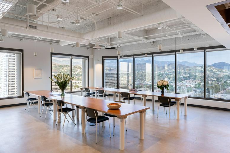 611 North Brand Boulevard Office Images