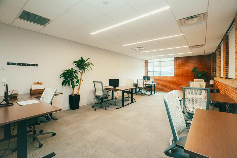 141 Traction Street Office Images