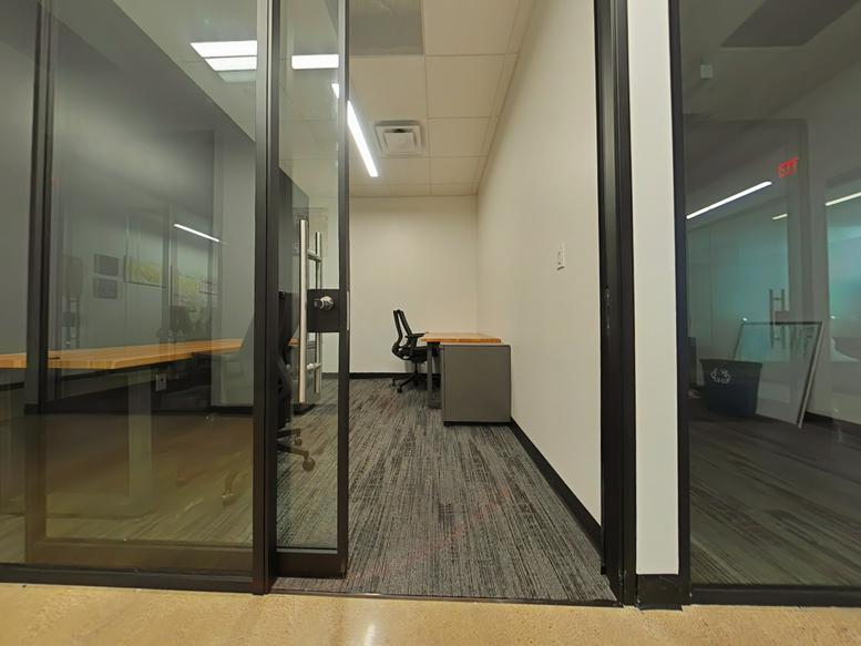 Office for Rent on 7701 Lemmon Avenue, Suite 260 Dallas 