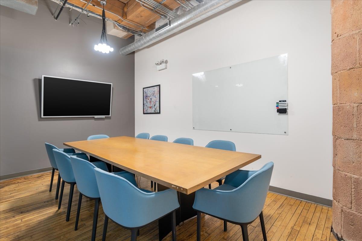 320 West Ohio Office Images