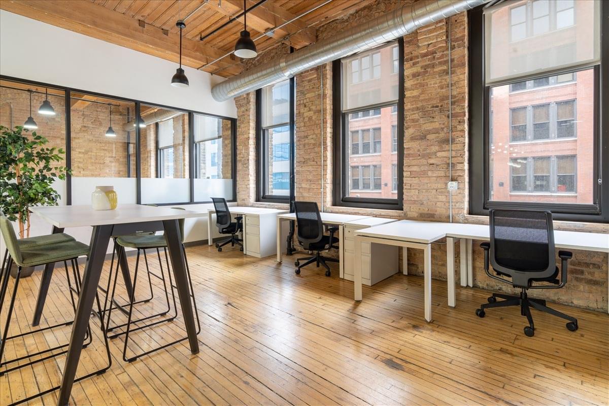 320 West Ohio Office Images