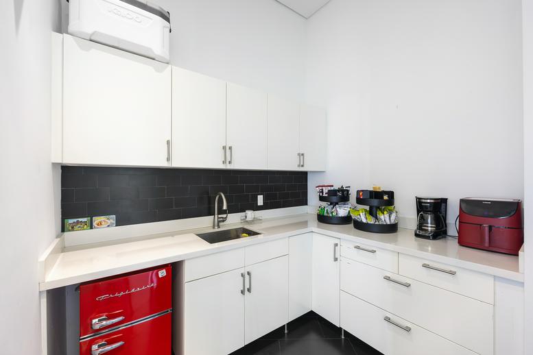 Photo of Office Space available to rent on 888 Biscayne Blvd. Suite 505, Miami