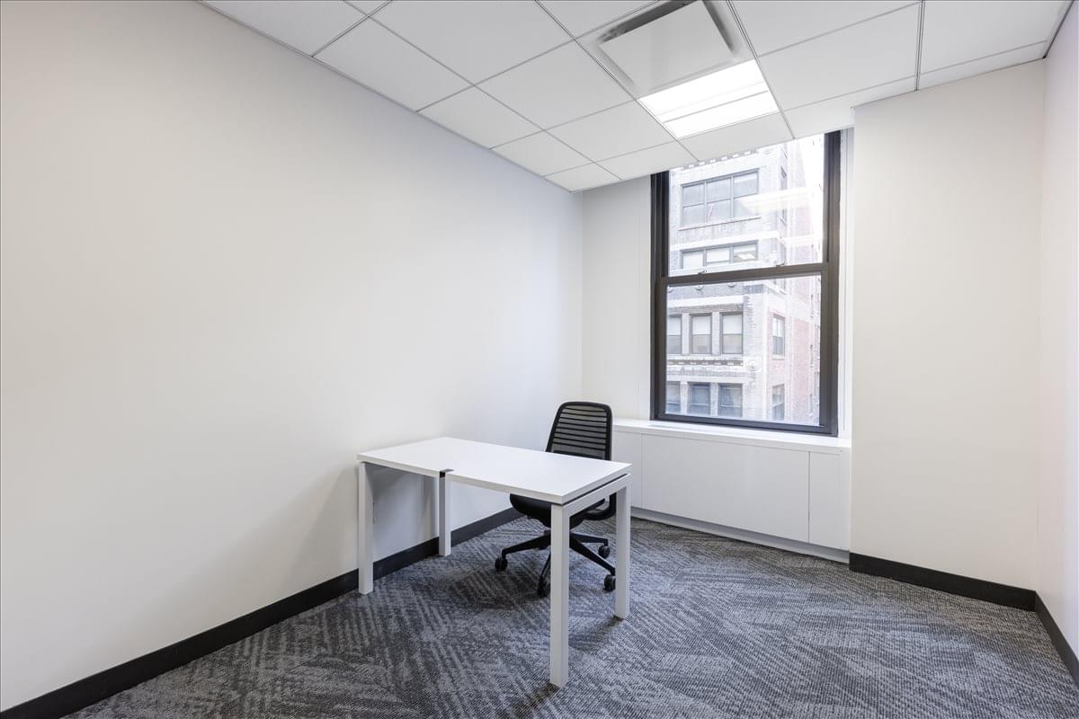 14 Penn Plaza, 225 West 34th Street Office Images