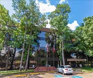 Photo of Office Space on 2200 North Loop West Houston