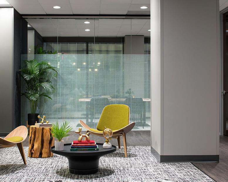 801 Louisiana Street Office Images