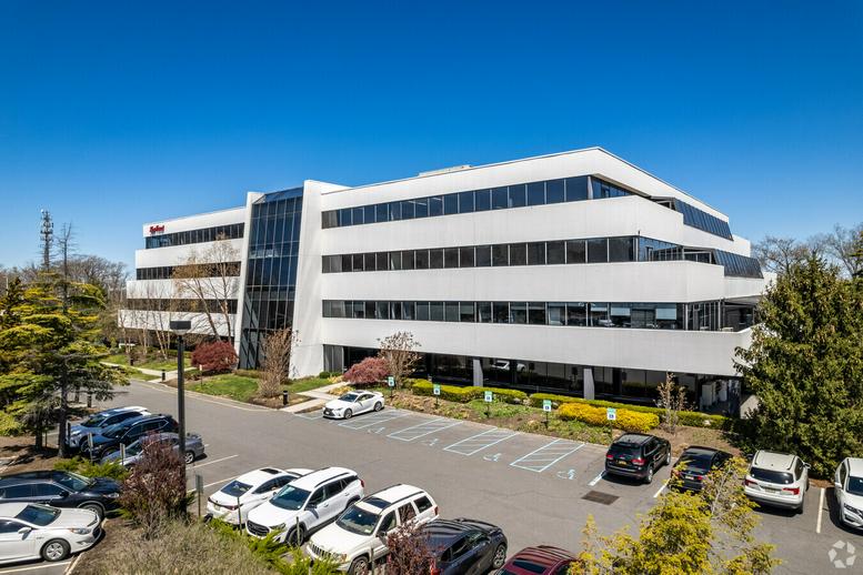 100 Matawan Road available for companies in Middletown