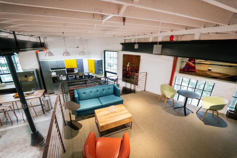 8 North Front Street Office Images