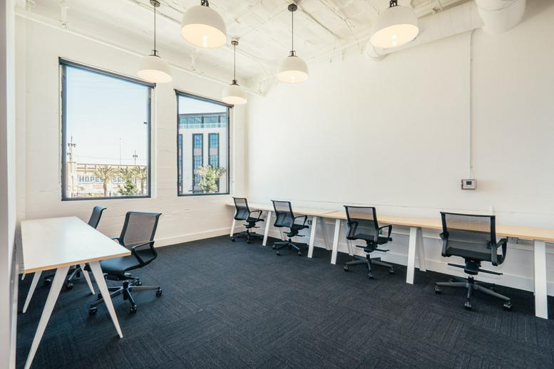 1325 Palmetto Street Office Images
