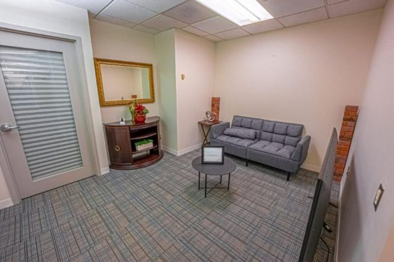 8320 Old Courthouse Road, Suite 500 Office Images